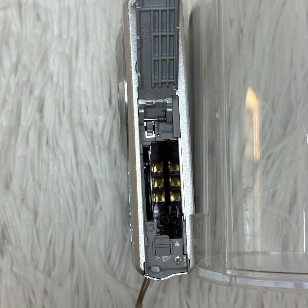 CASIO カメラ　EX-Z250 充電器　シルバー コンデジ　動作品