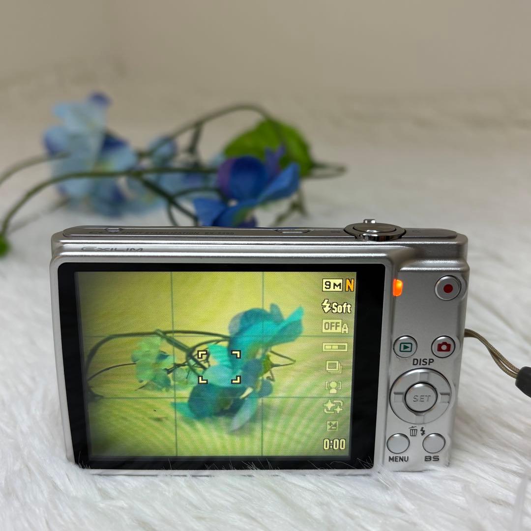 CASIO カメラ　EX-Z250 充電器　シルバー コンデジ　動作品