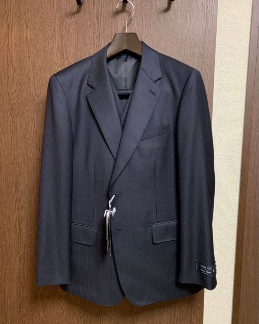 専用A6新品未使用！イタリアREDAウール100%ネイビー3ピーススーツ！
