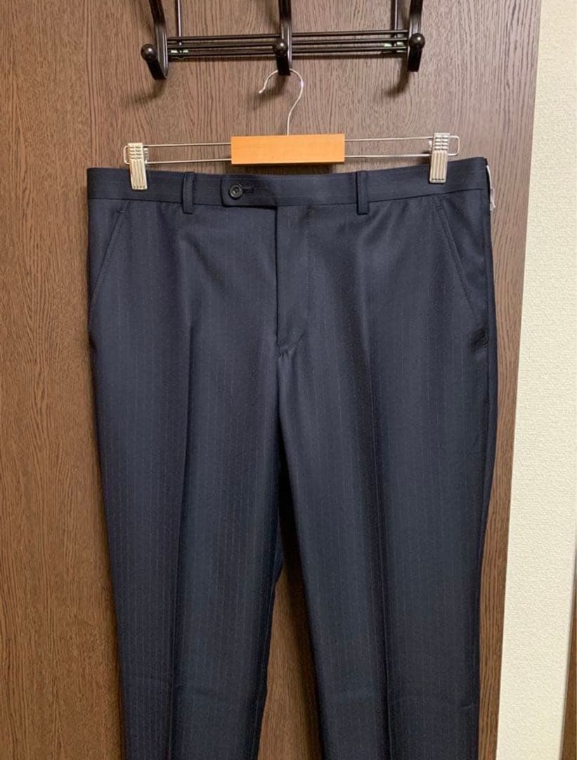 専用A6新品未使用！イタリアREDAウール100%ネイビー3ピーススーツ！
