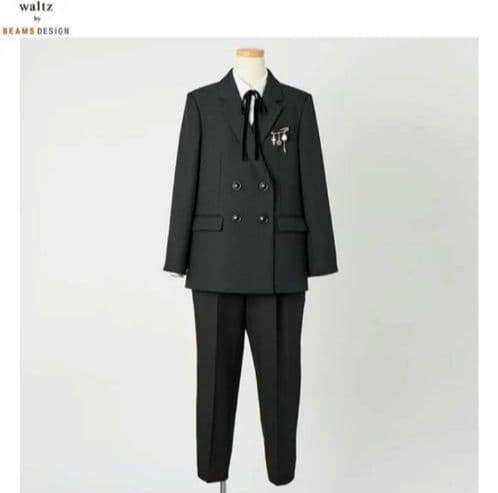 ダブルジャケットパンツスーツ　フォーマルスーツ