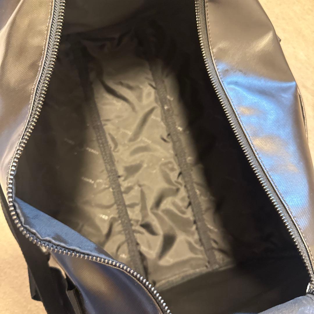 限定価格★Fred Perry Tonal Classic Barrel Bag