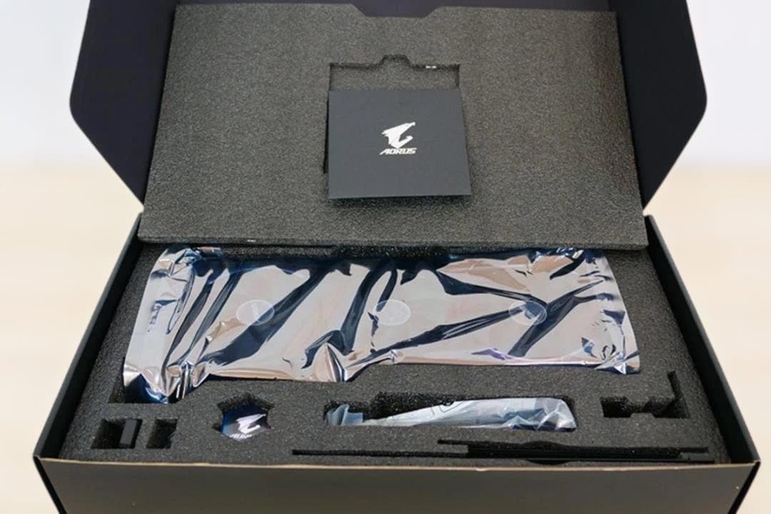 グラフィックボード・グラボ・ビデオカード GIGABYTE AORUS GeForce RTX5070Ti MASTER