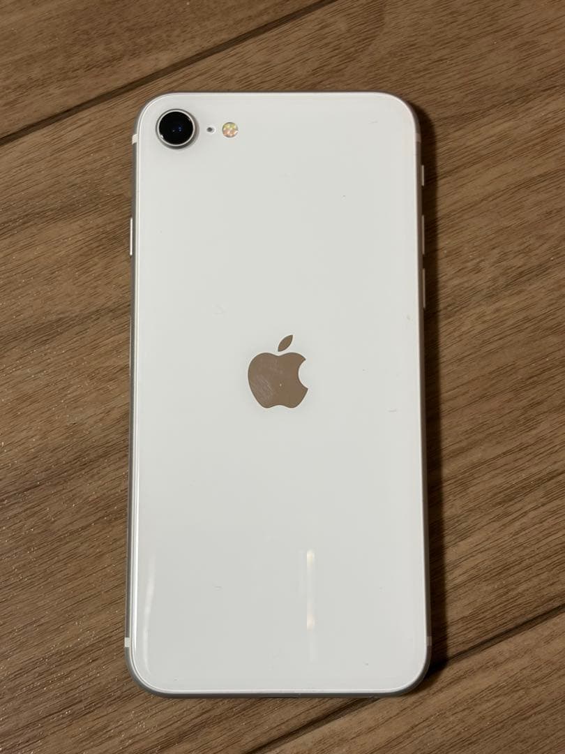 Apple iPhone SE第二世代　ホワイト　128GB