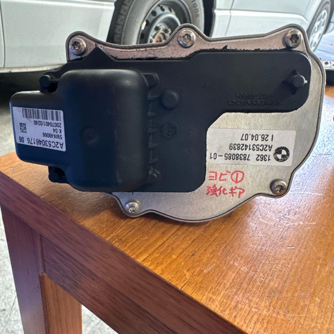  E92 m3 スロットルサーボモータ　強化ギア①