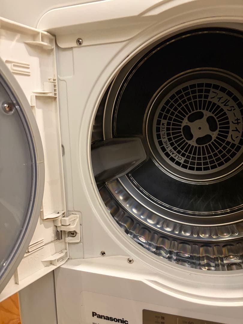 【美品】2024年製Panasonic 電気式衣類乾燥機