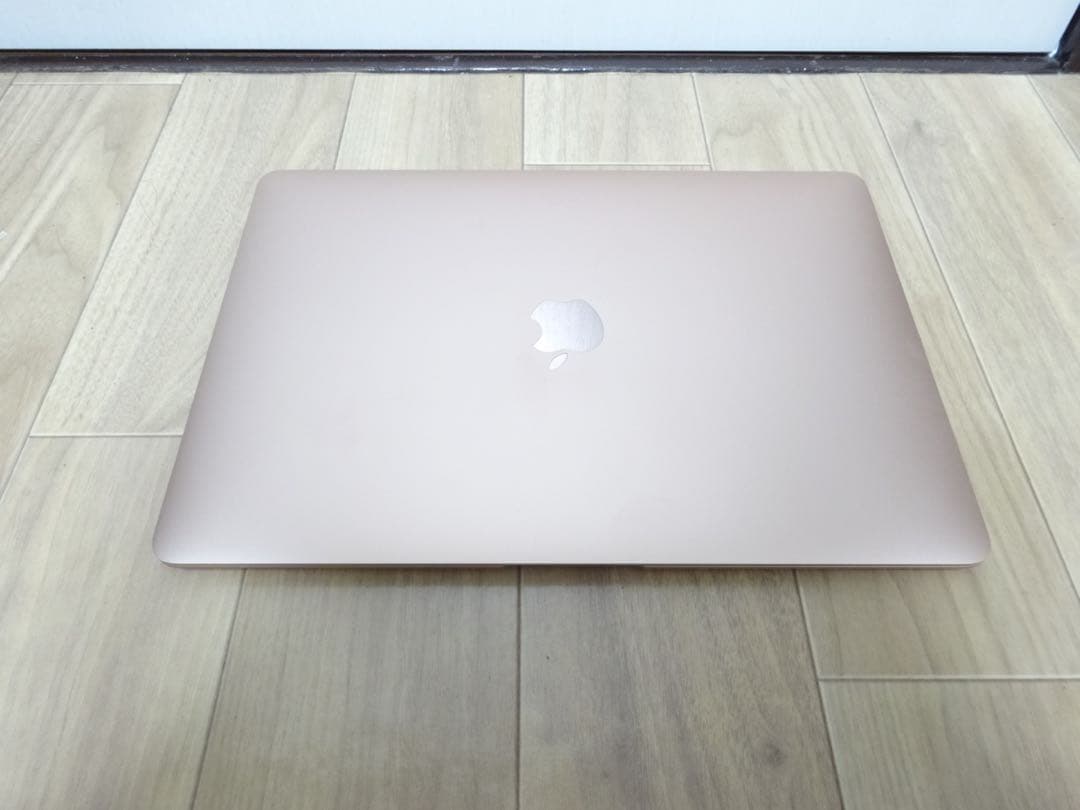 美品 Apple MacBook Air 2020 i5 512GB A2179