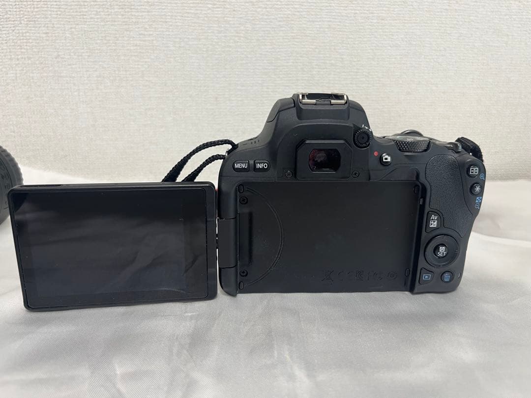 Canon EOS Kiss X9 本体とレンズ2本セット