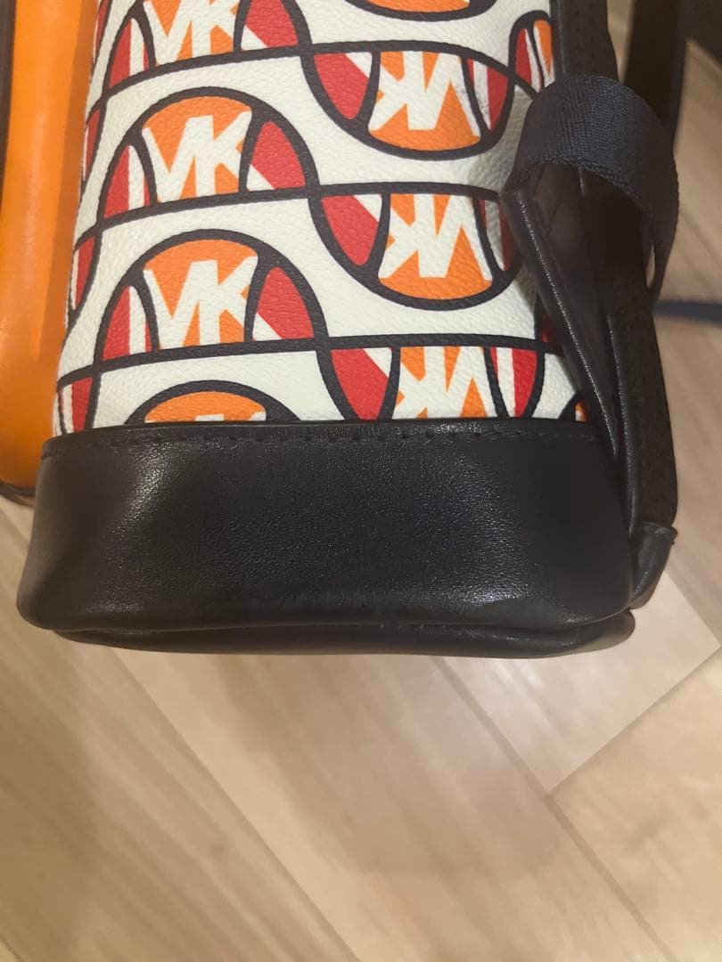 MICHAEL KORS✖️ellesse マルチカラー リュックコラボ 保存袋付