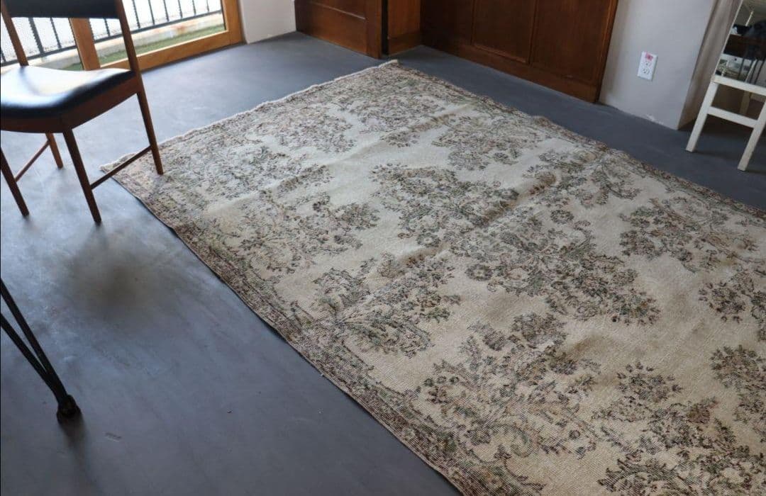 ボタニカルbeige ヴィンテージラグ　トルコラグ　ウィリアムモリス　アクタス