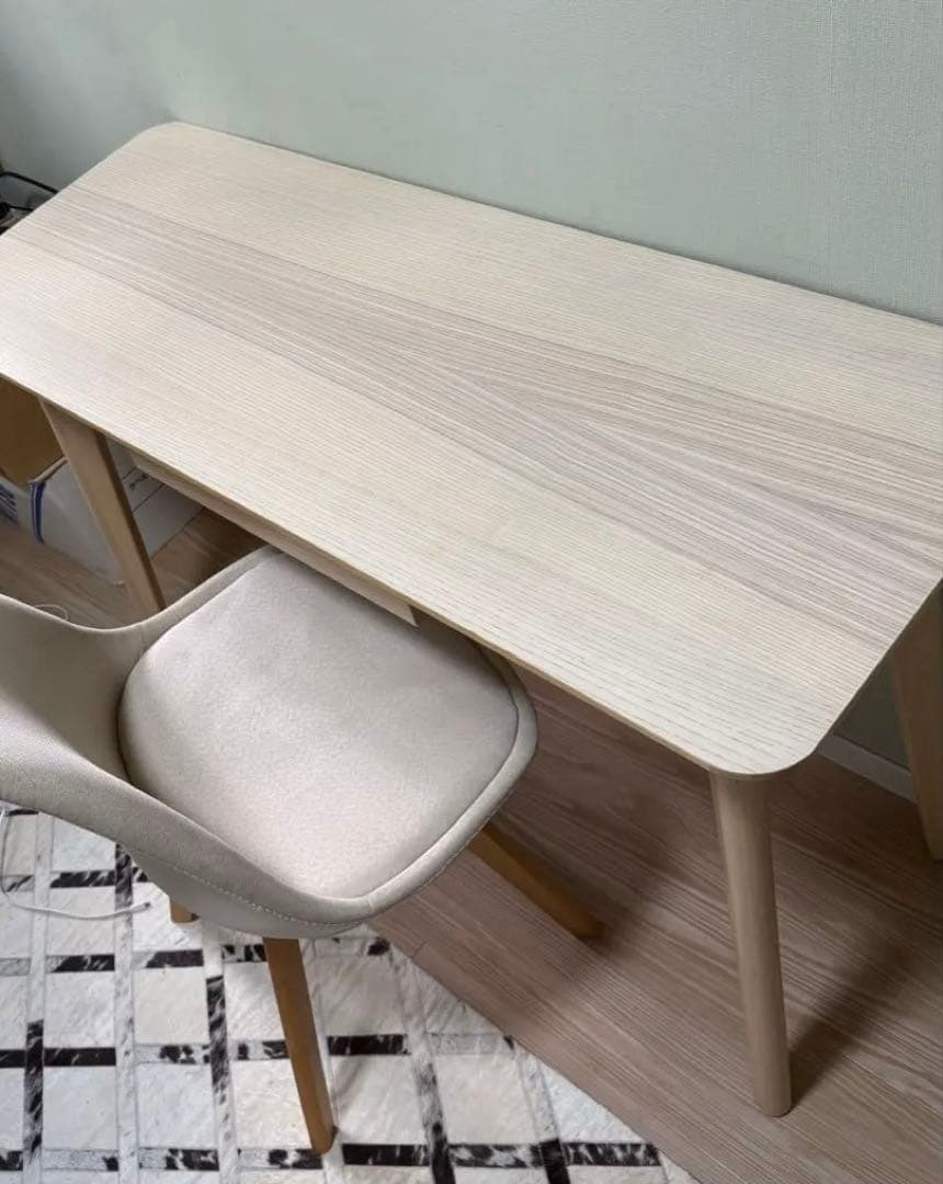 ＊東京都付近取引限定＊　美品激安　IKEA デスク　引き出し付き