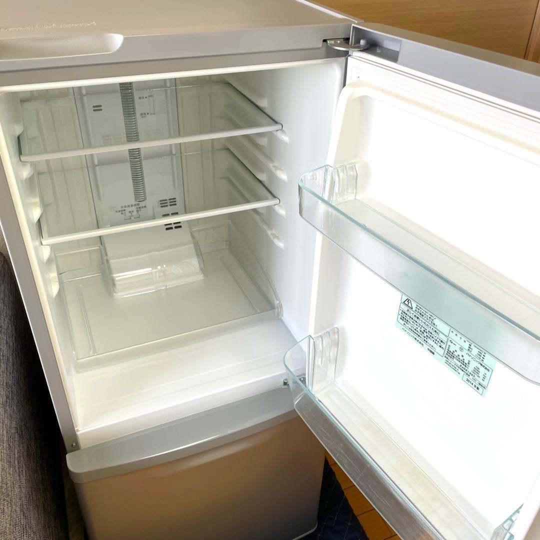 冷蔵庫パナソニック138リットル2014年製　NR-B147W-S