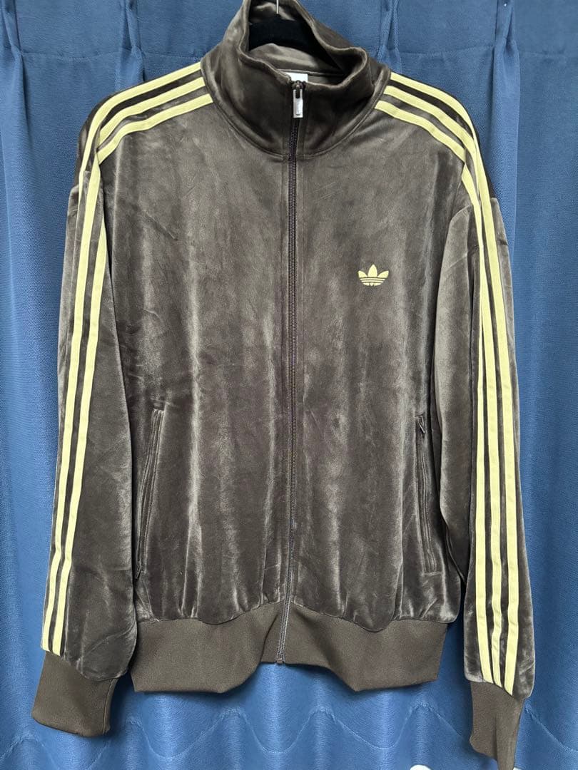 adidas トラックジャケット ベロア FB ブラウン