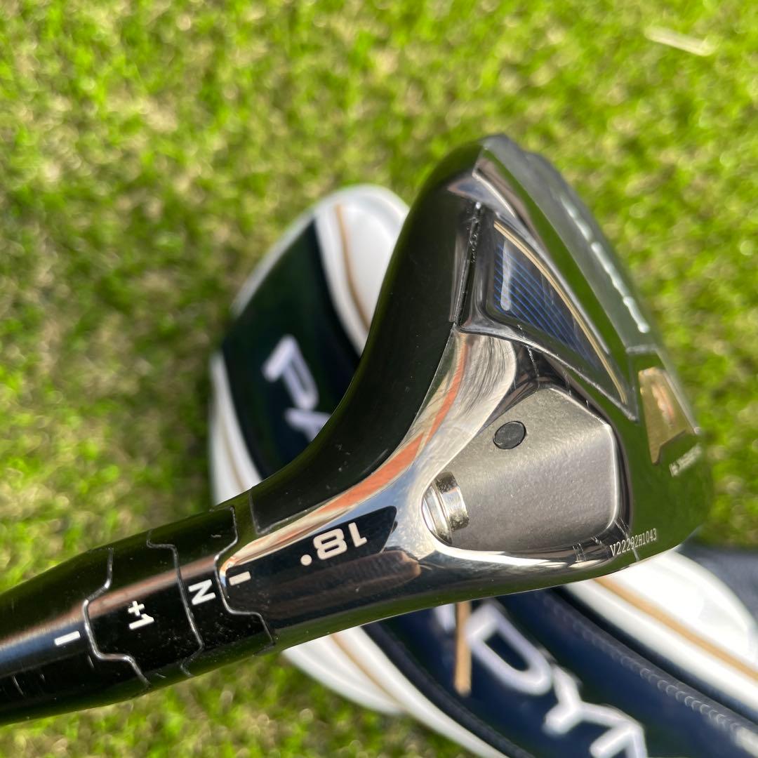 PARADYM ユーティリティ 18°ヘッドカバー付き