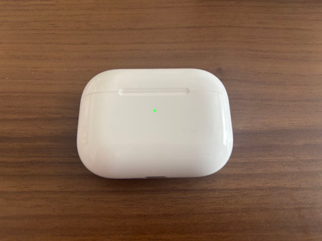 AirPods Pro 本体　lightning A2083
