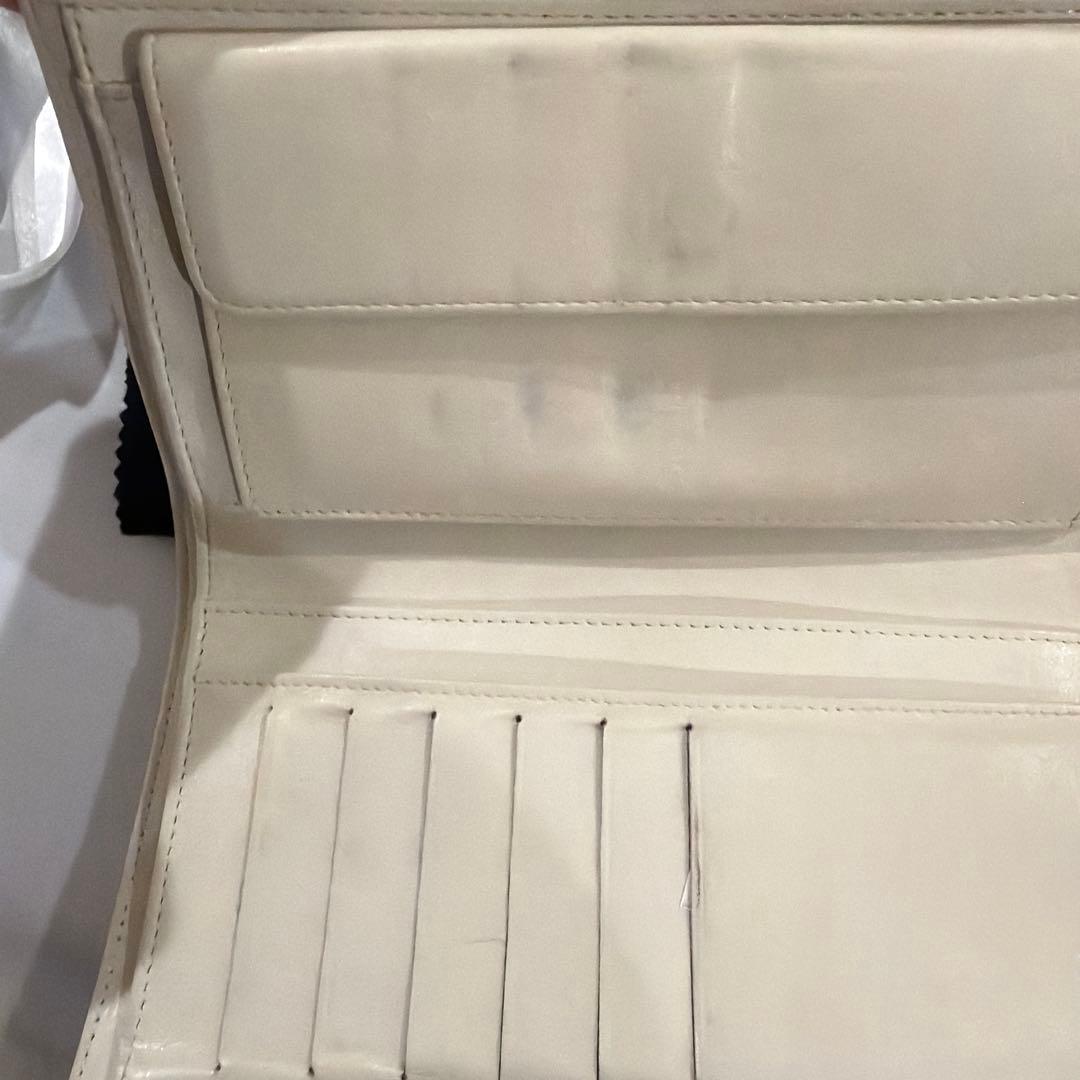 CHANEL アイボリー 長財布