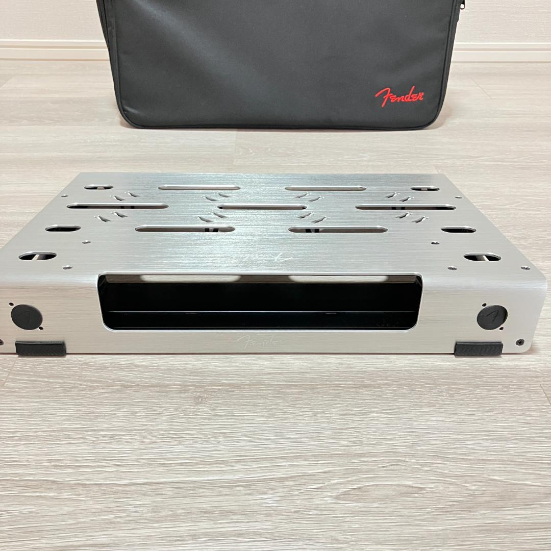 美品 Fender Pedal Board Small with Bag 軽量