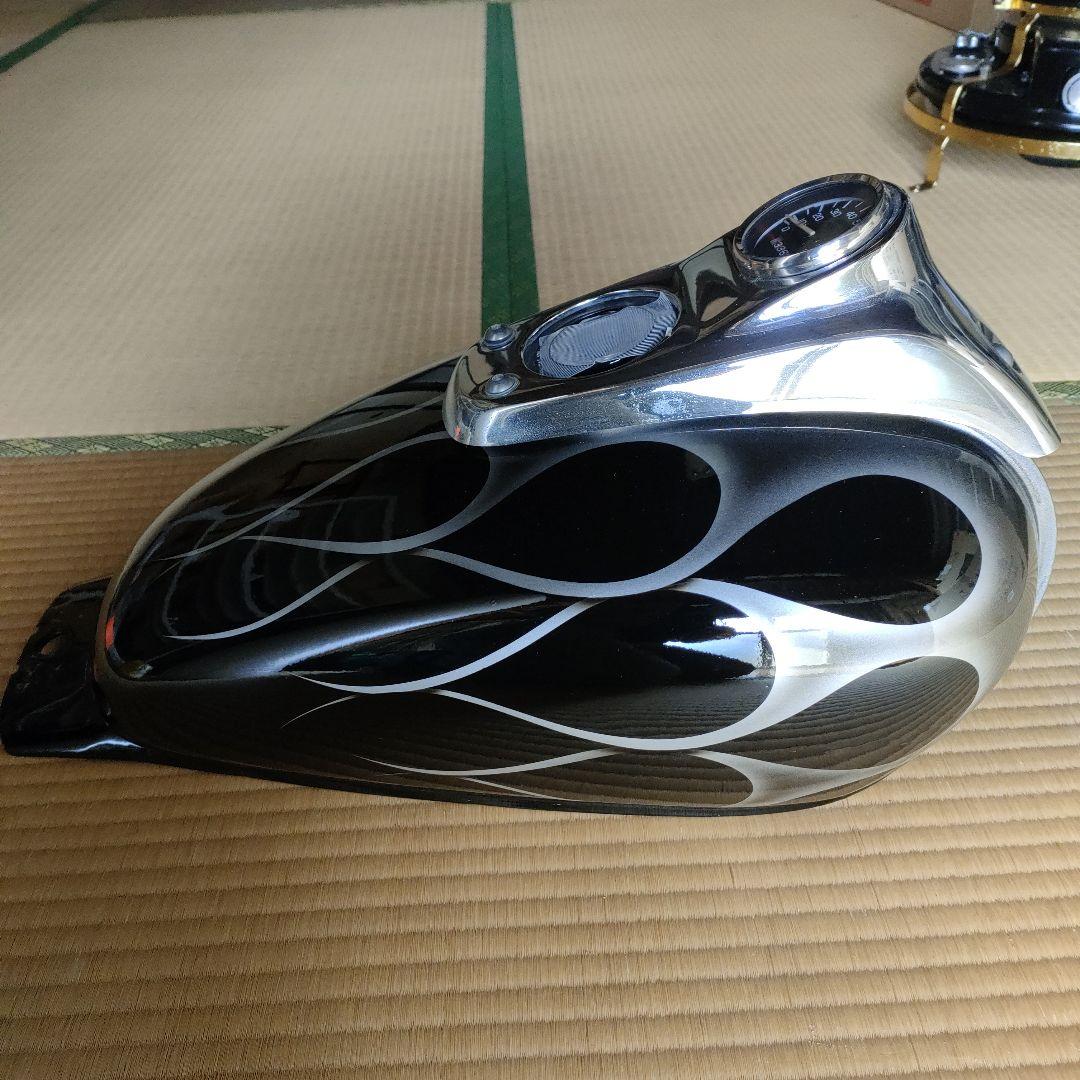 マグナ　50　純正 ガソリンタンク　カスタムペイント