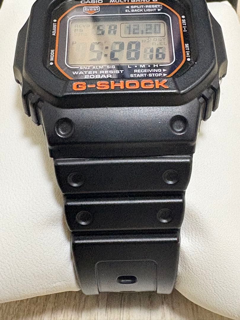 GW-M5610R-1JF G-SHOCK　ブラック腕時計　ソーラー電池