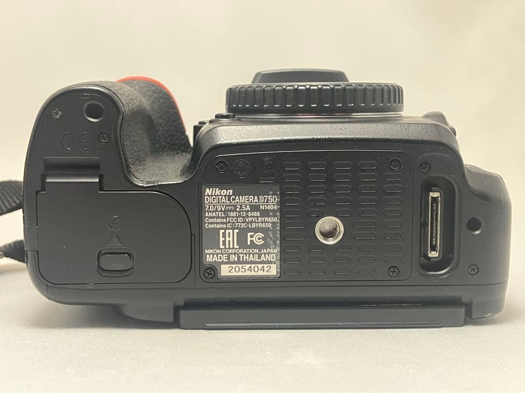 Nikon D750 本体+その他付属品 + 【ジャンクレンズ】