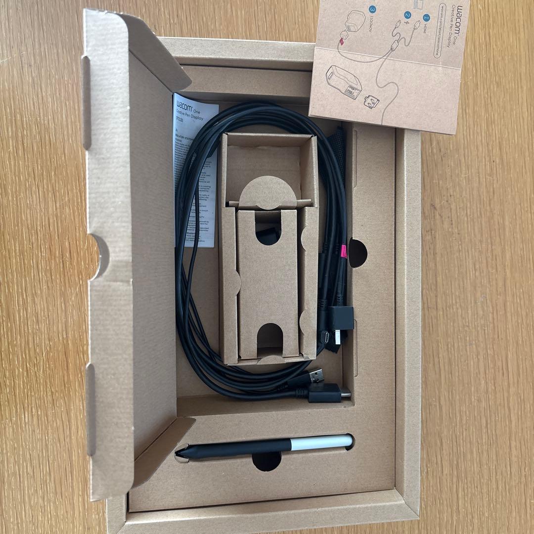 Wacom One Creative Pen Display 本体