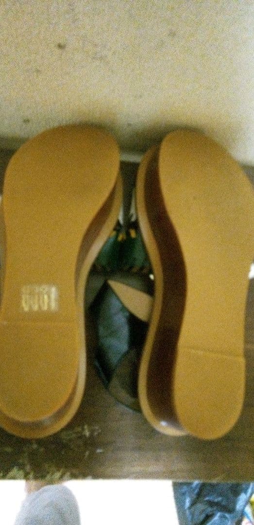 TOGA PULLAサンダル