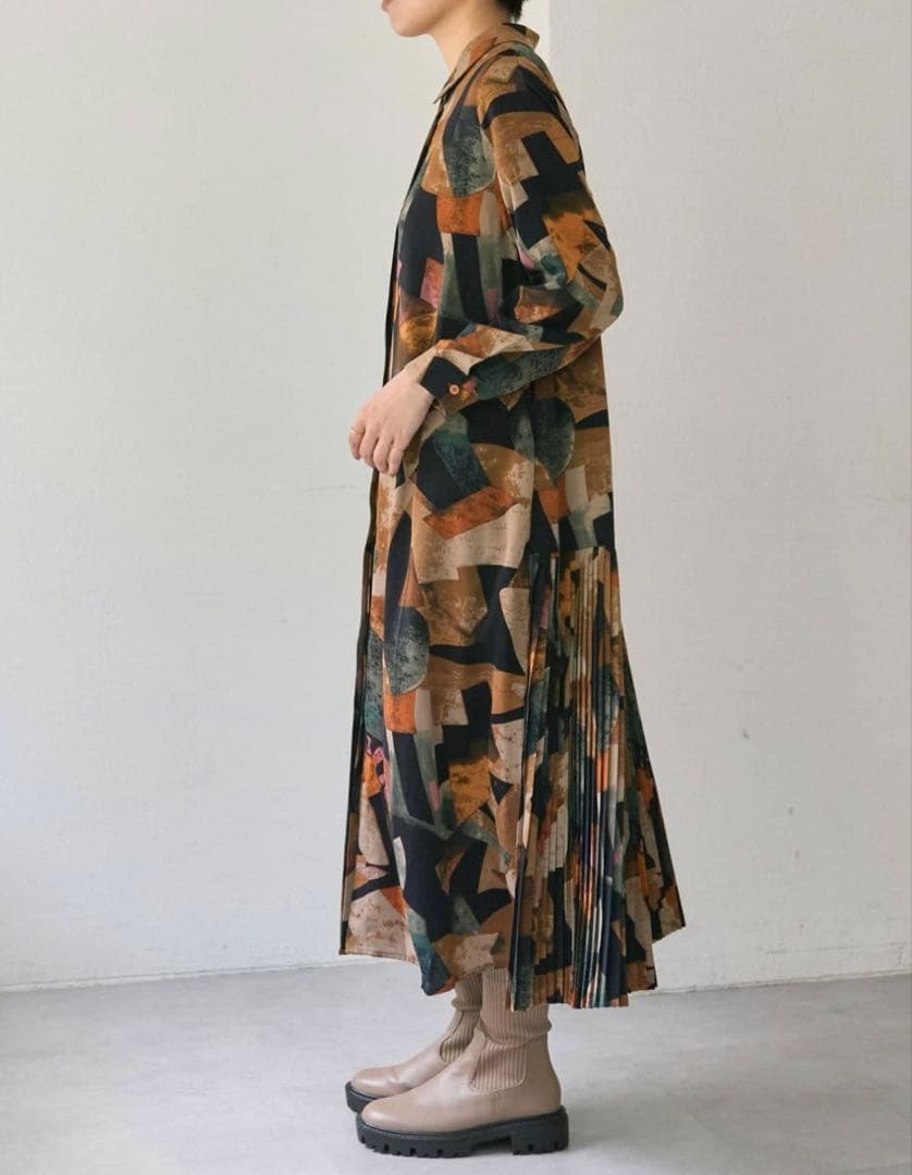 な*つ様 ear PAPILLONNER(イア パピヨネ) 襟付きプリーツワンピ