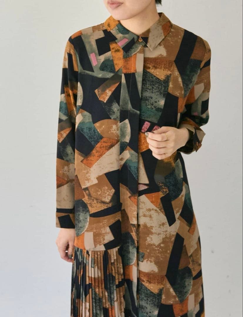 な*つ様 ear PAPILLONNER(イア パピヨネ) 襟付きプリーツワンピ