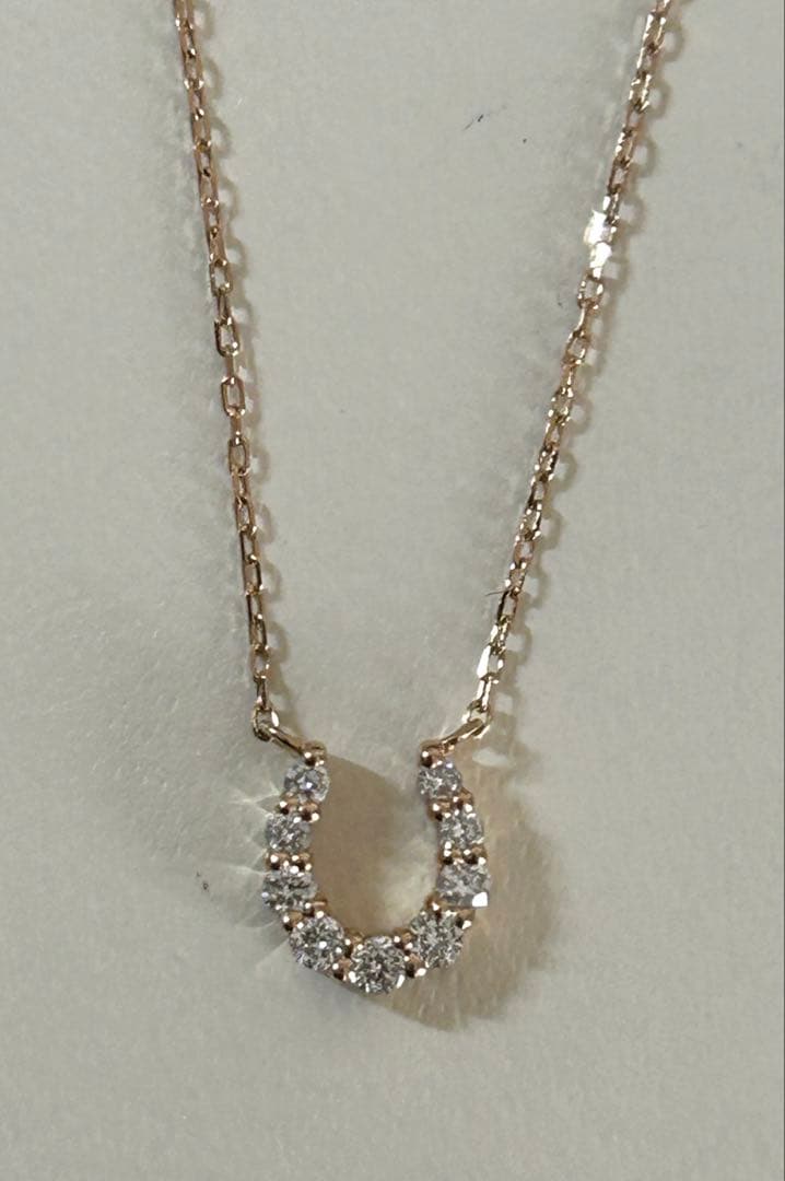 4℃ K18 ダイヤ　ホースシュー　ネックレス