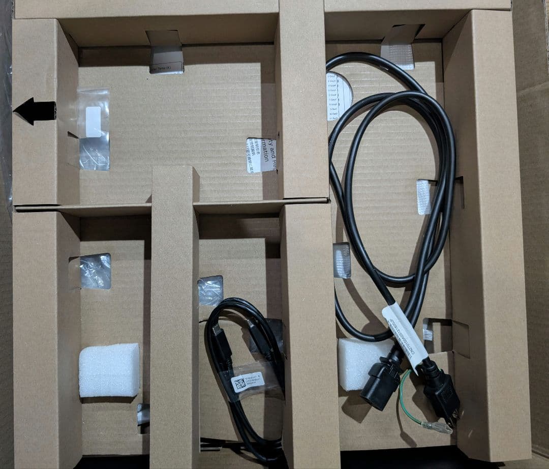 DELL U2723QX 4K HDR モニター