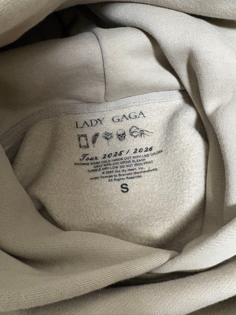 Lady Gaga The MAYHEM Ball 公式限定フーディ