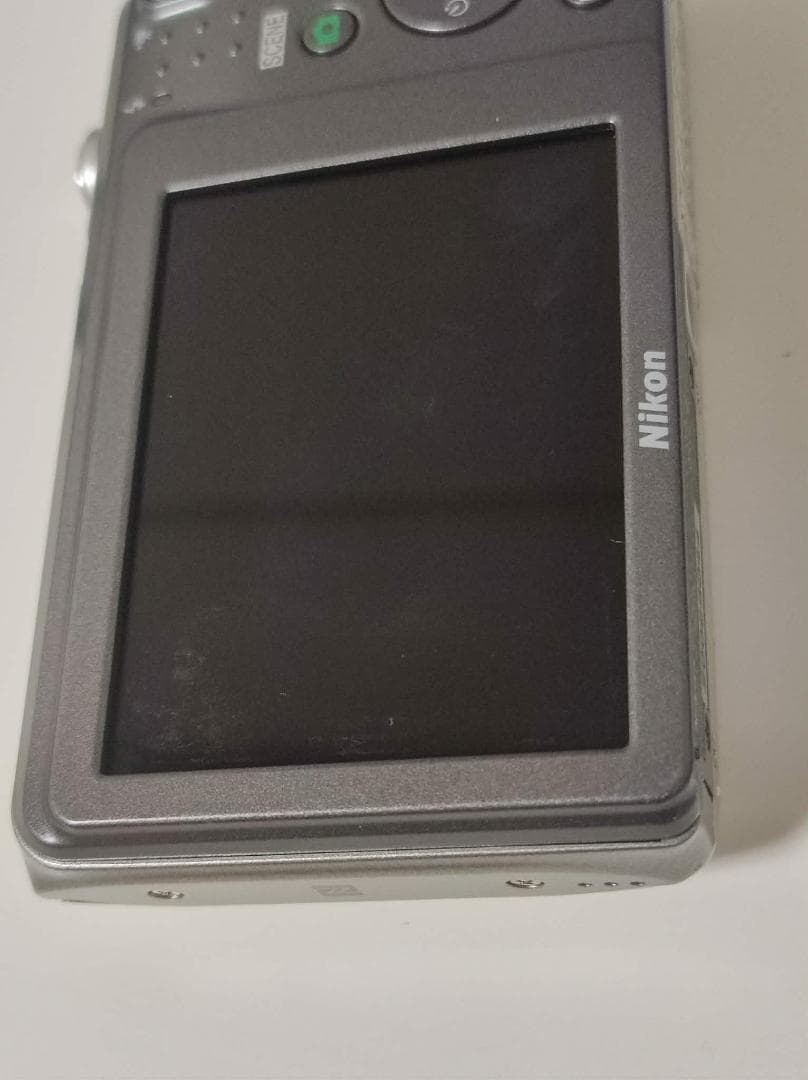 Nikonニコン COOLPIX S3700 コンパクトデジタルカメラ コンデジ