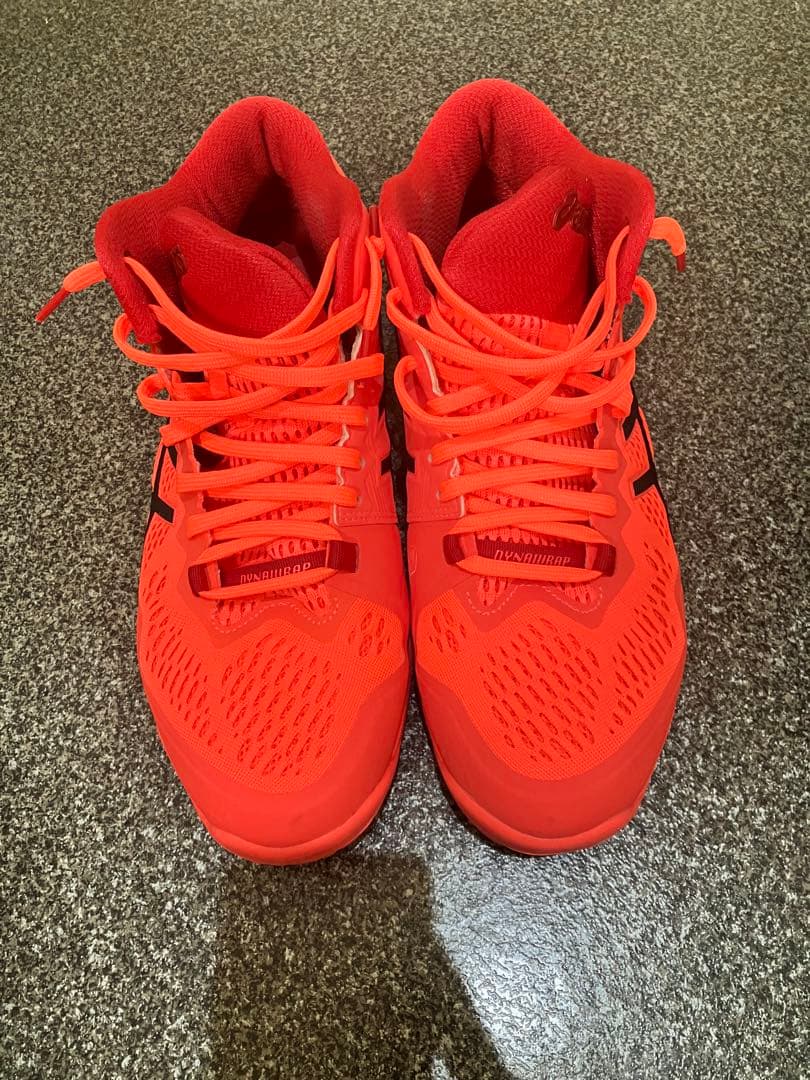 アシックス　バレーボールシューズ　西田　有志モデル　２７.５センチメートル