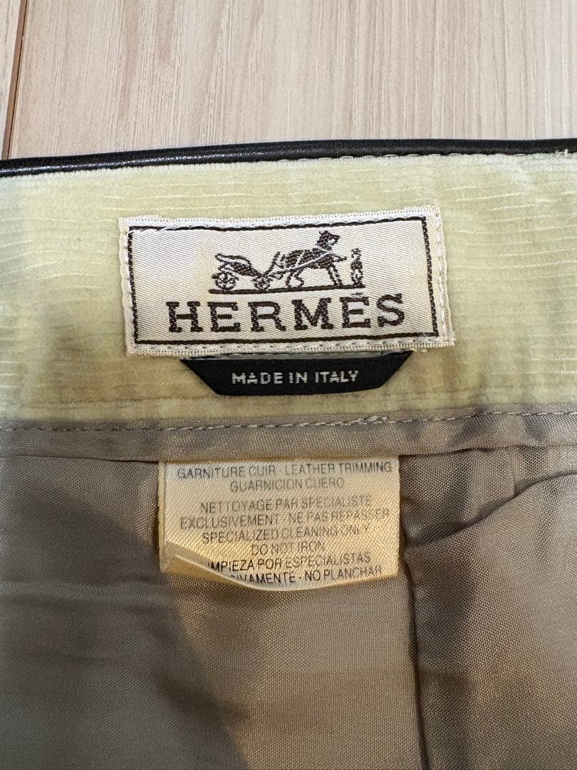 【HERMES】コーデュロイパンツ【レザーパイピング】