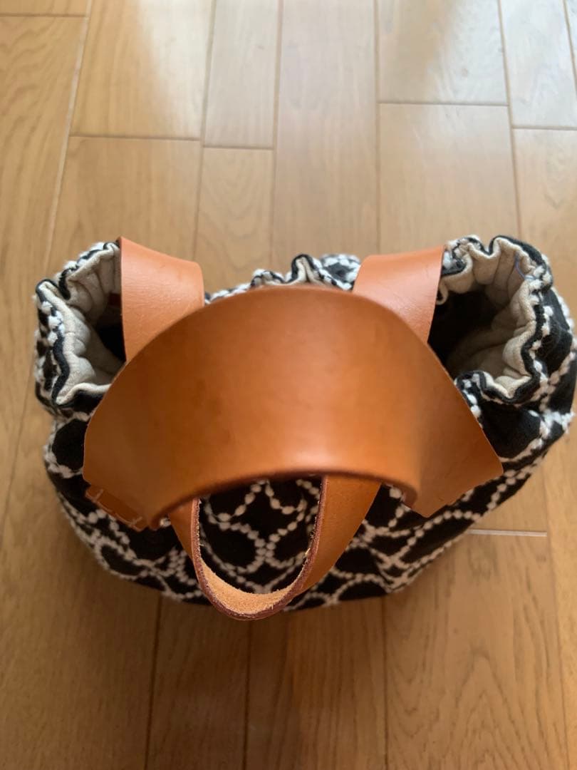 人気の作家様　タンバリンバッグ　ハンドメイド作家様　ミナペルホネン