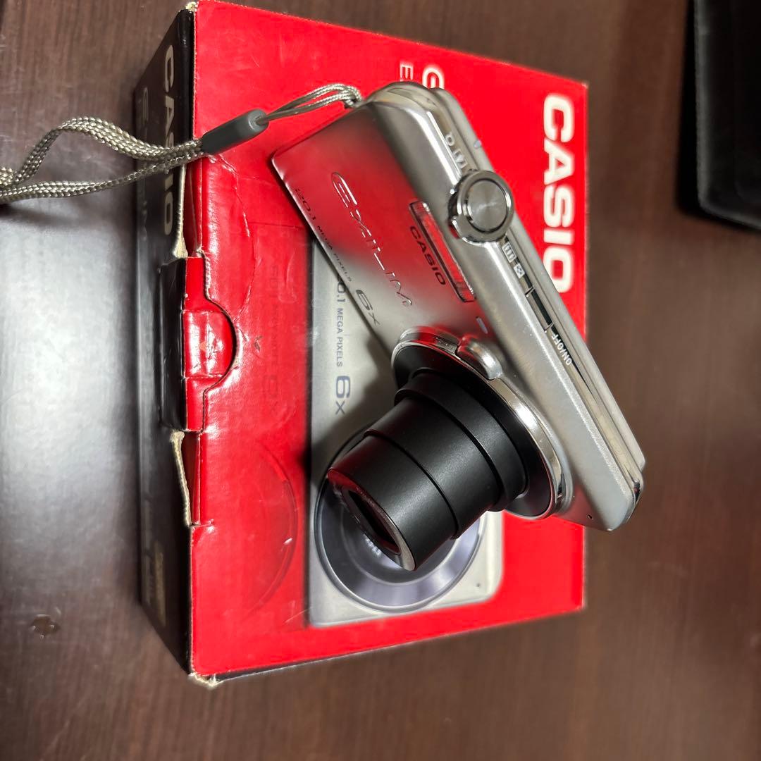 CASIO EXILIM EX-ZS5 コンパクトデジタルカメラ