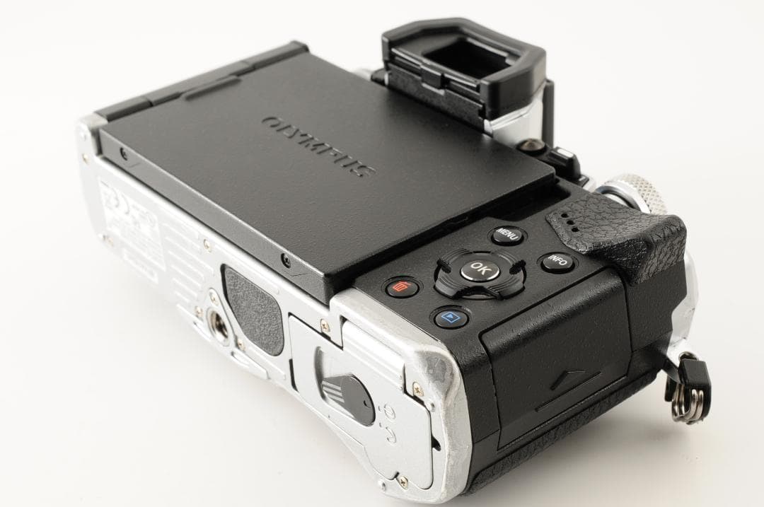 [美品 元箱] オリンパス OLYMPUS OM-D E-M5 Mark II