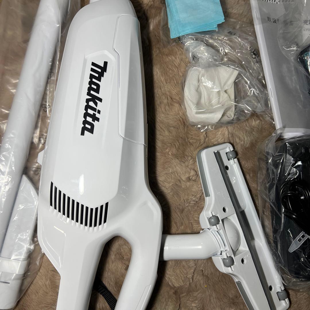 マキタ コードレス掃除機CL107 紙パック式 CL107FDSHW