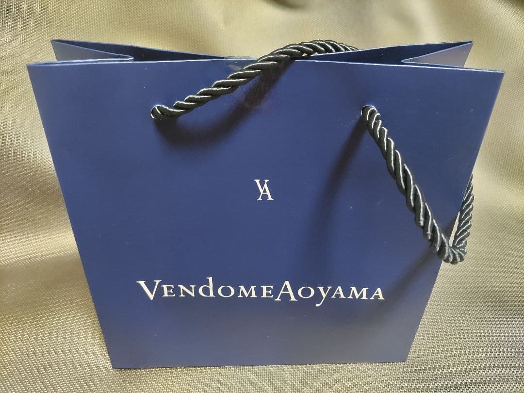 コ*☆様 【現行品】ヴァンドーム青山　ダイヤモンドフープピアスK18（片方）