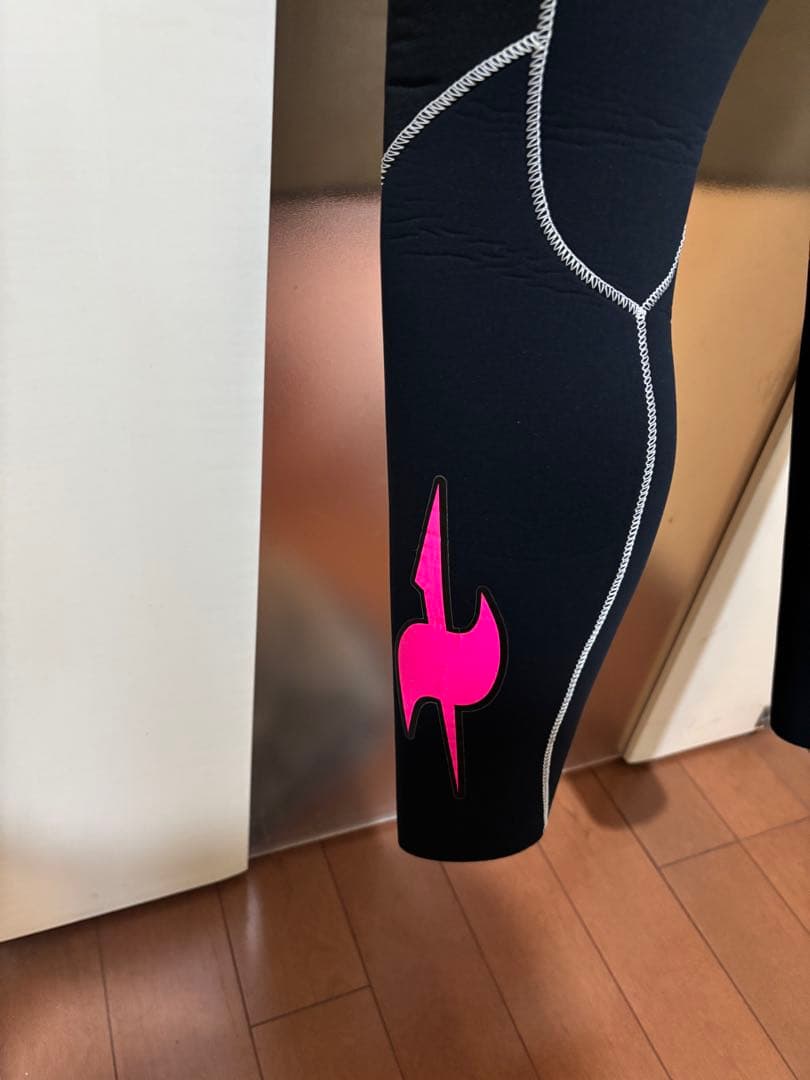 入水少なめ！　SAVERCROSS　セイバークロス　セミドライ　ウェットスーツ