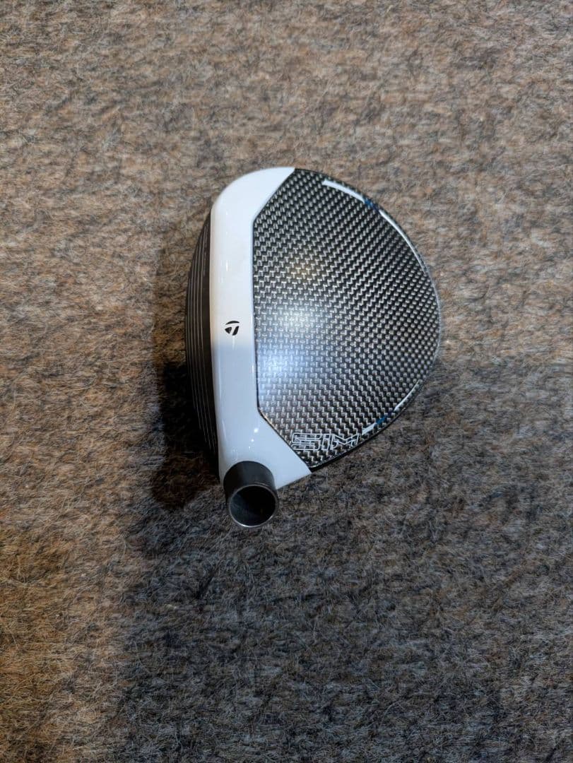 ヒエTaylorMade SIM３ｗ15° 　シャフトTM50　SR