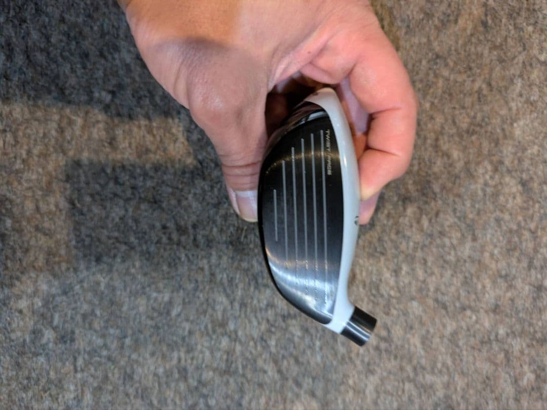 ヒエTaylorMade SIM３ｗ15° 　シャフトTM50　SR