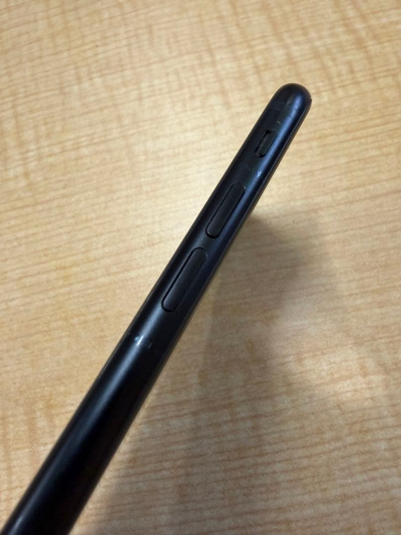 Apple iPhone SE 第3世代 64GB