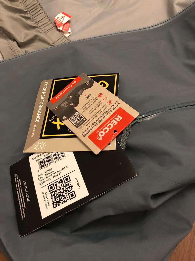 アークテリクス　レディース　M (男性S) スキー　スノボ　ジャケット