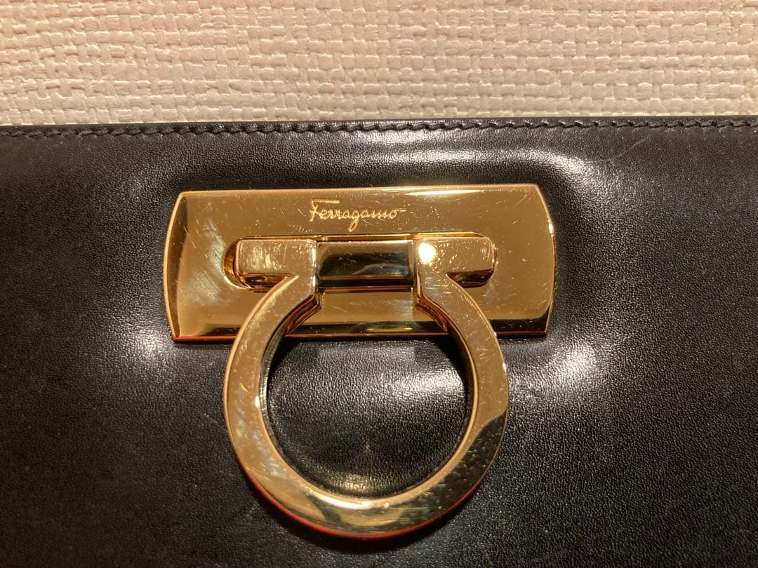 Salvatore Ferragamo 黒 バッグ　2Way