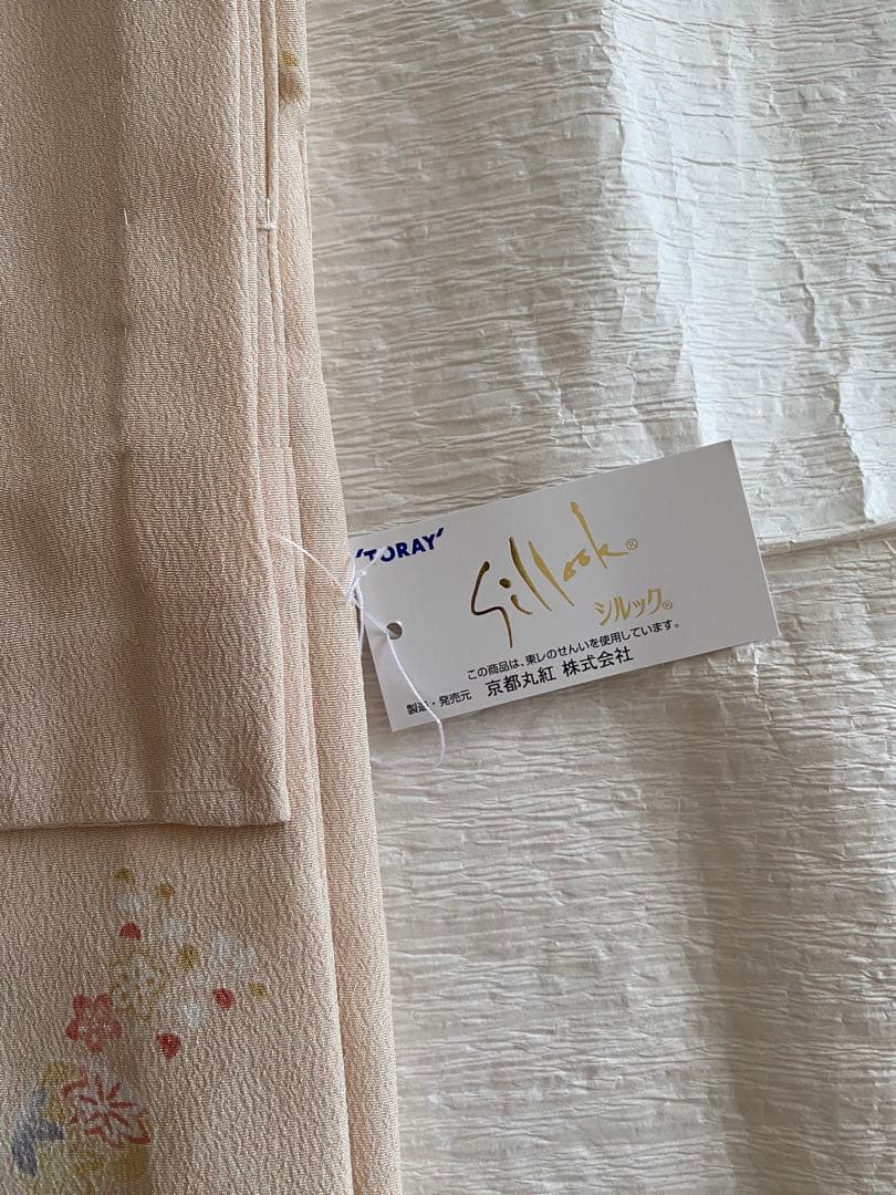 【未使用】東レ シルック単衣小紋 飛び柄 うさぎと葵 淡色 正絹風 洗える着物