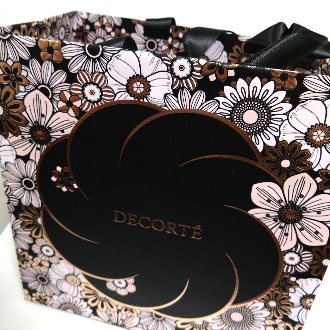 コスメデコルテおまけ付　クリスマスコフレ2025 エターナルブルームコレクション