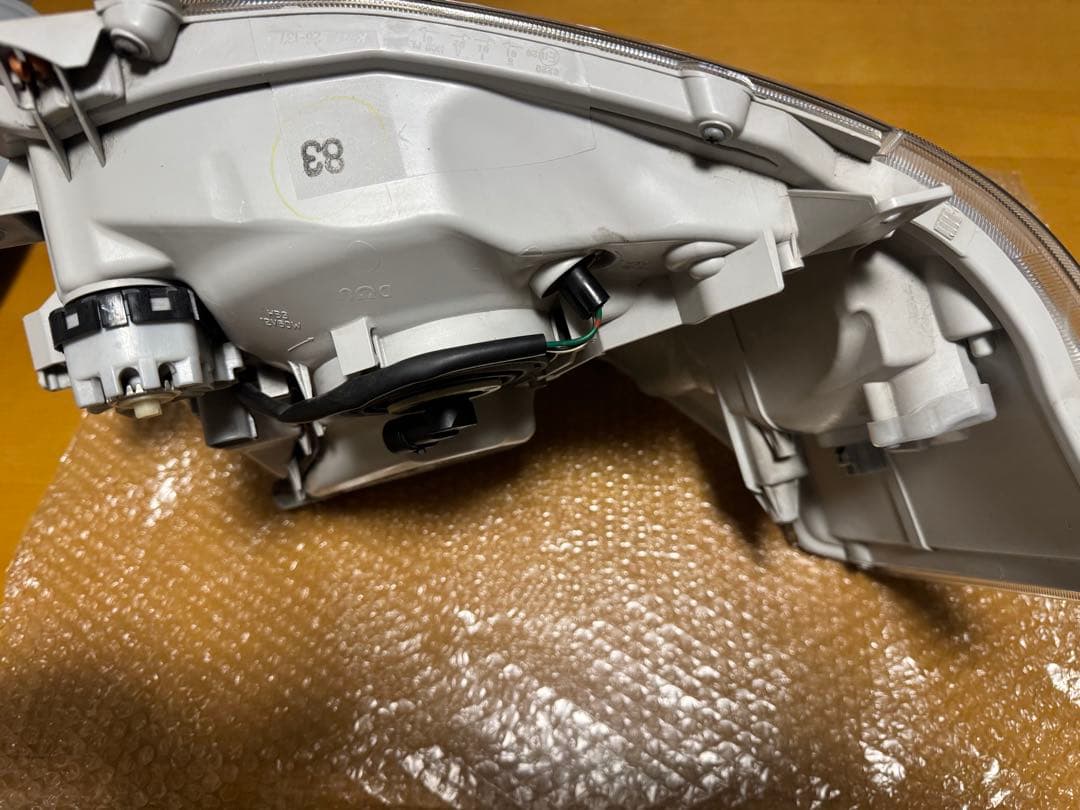 T工房様 ハイエース4型以降LED純正ヘッドライト