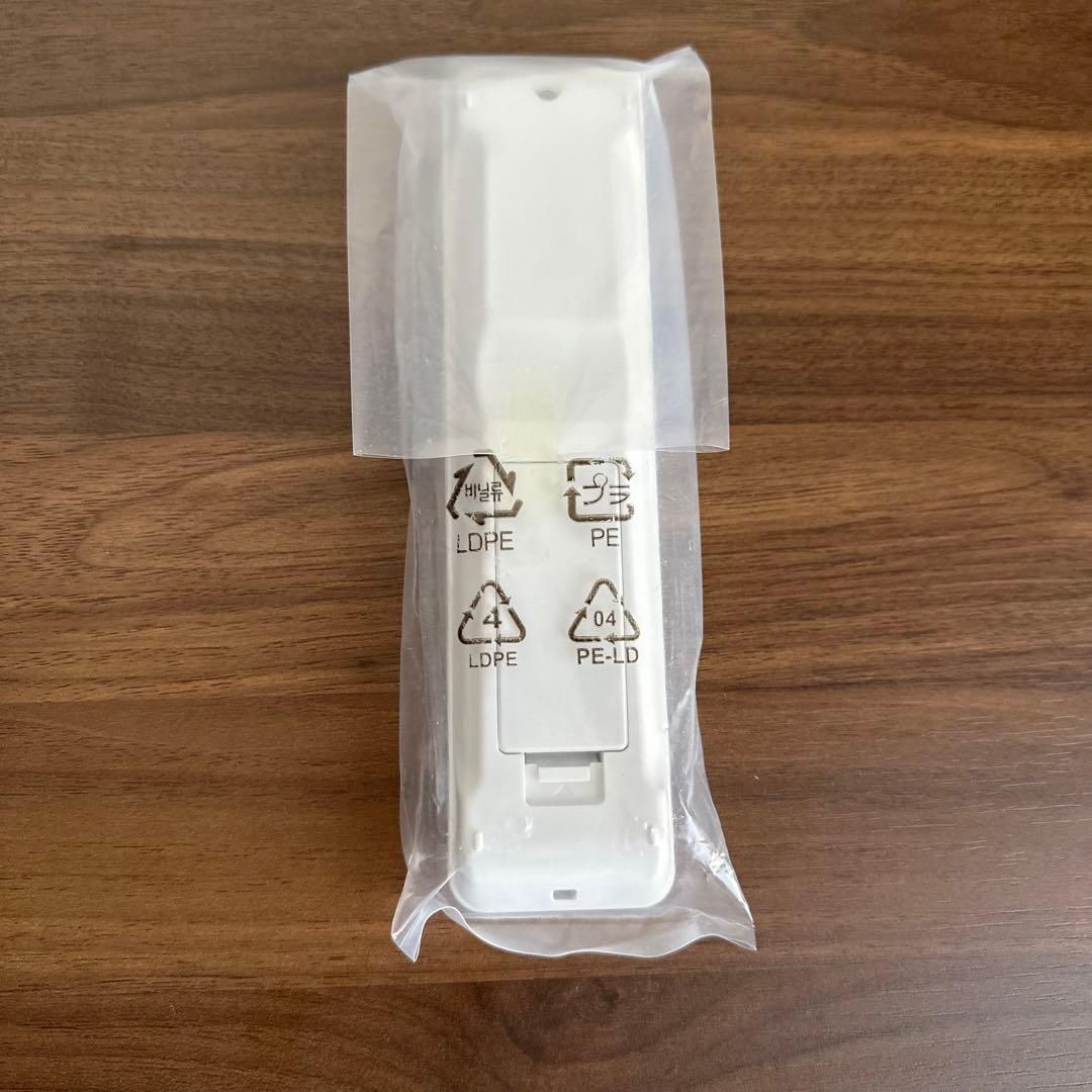 【阿部孝平 】2023年製　テレビ 32型 ホワイト 液晶TV