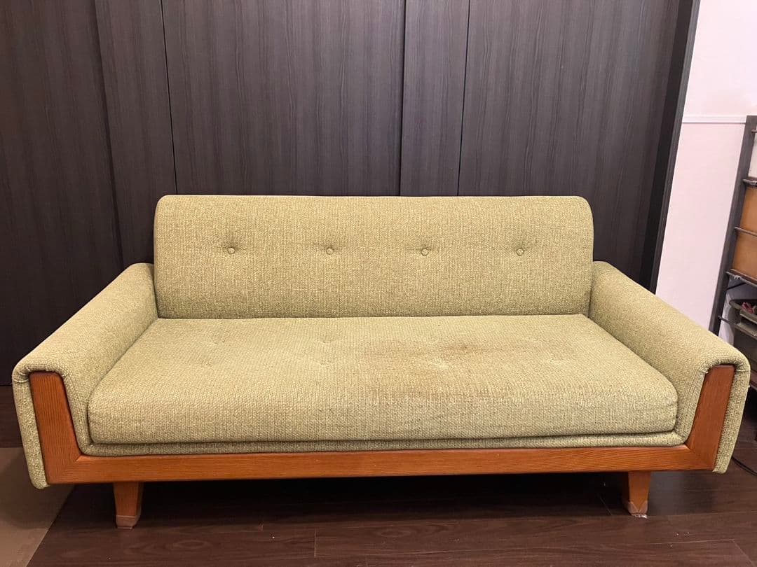 【ACME】ウィンダンソファ２人掛け　オリーブグリーン